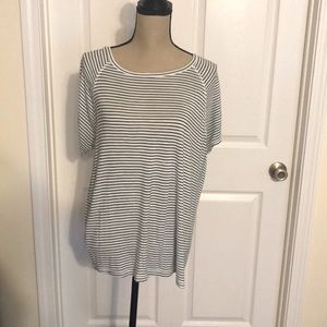 St John’s Bay Striped Short Sleeve T-Shirt Size Medium